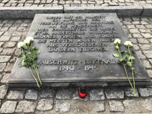 Auschwitz-Birkenau Gedenktafel